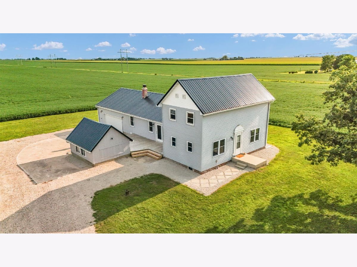  For Sale Thomasboro Illinois, 2055 County Road 2500 Road