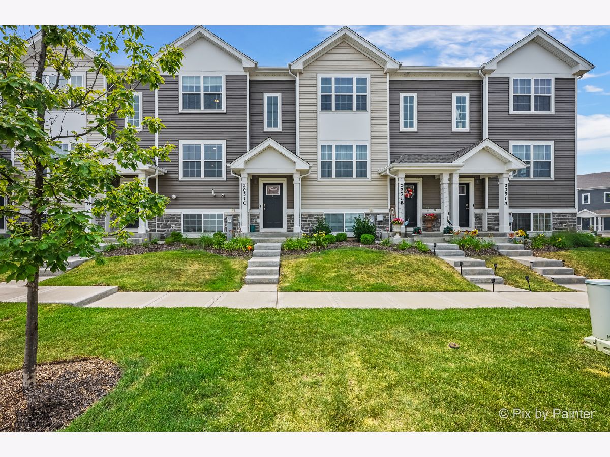 Homes & Condos & Townhomes For Sale Stonewater Wonder Lake Illinois, 2031 Sassafras Way