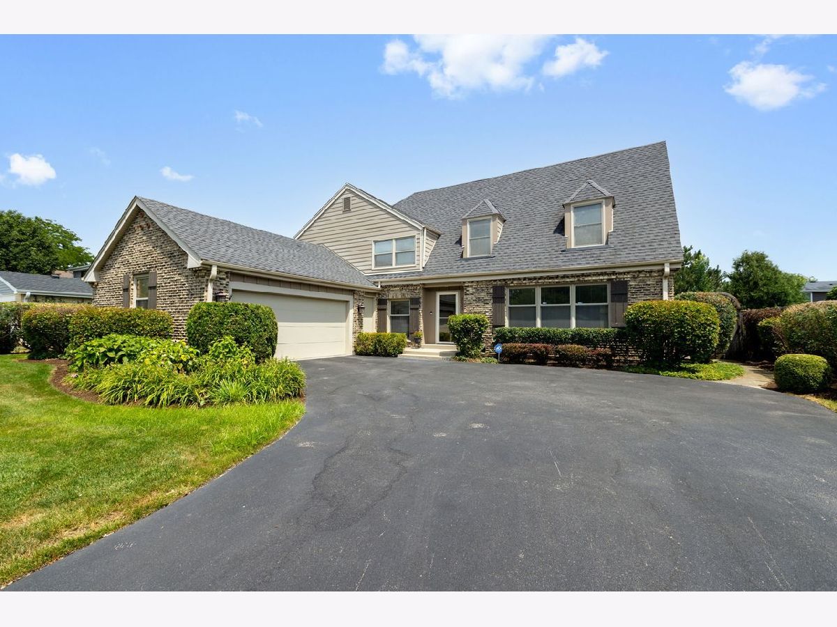 Homes For Sale Willows Glenview Illinois, 2621 Landwehr Road
