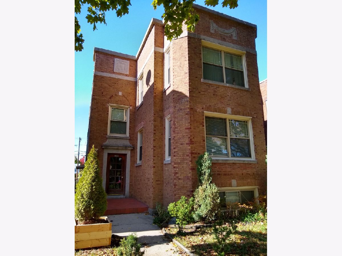  For Rent Skokie Illinois, 7912 Karlov