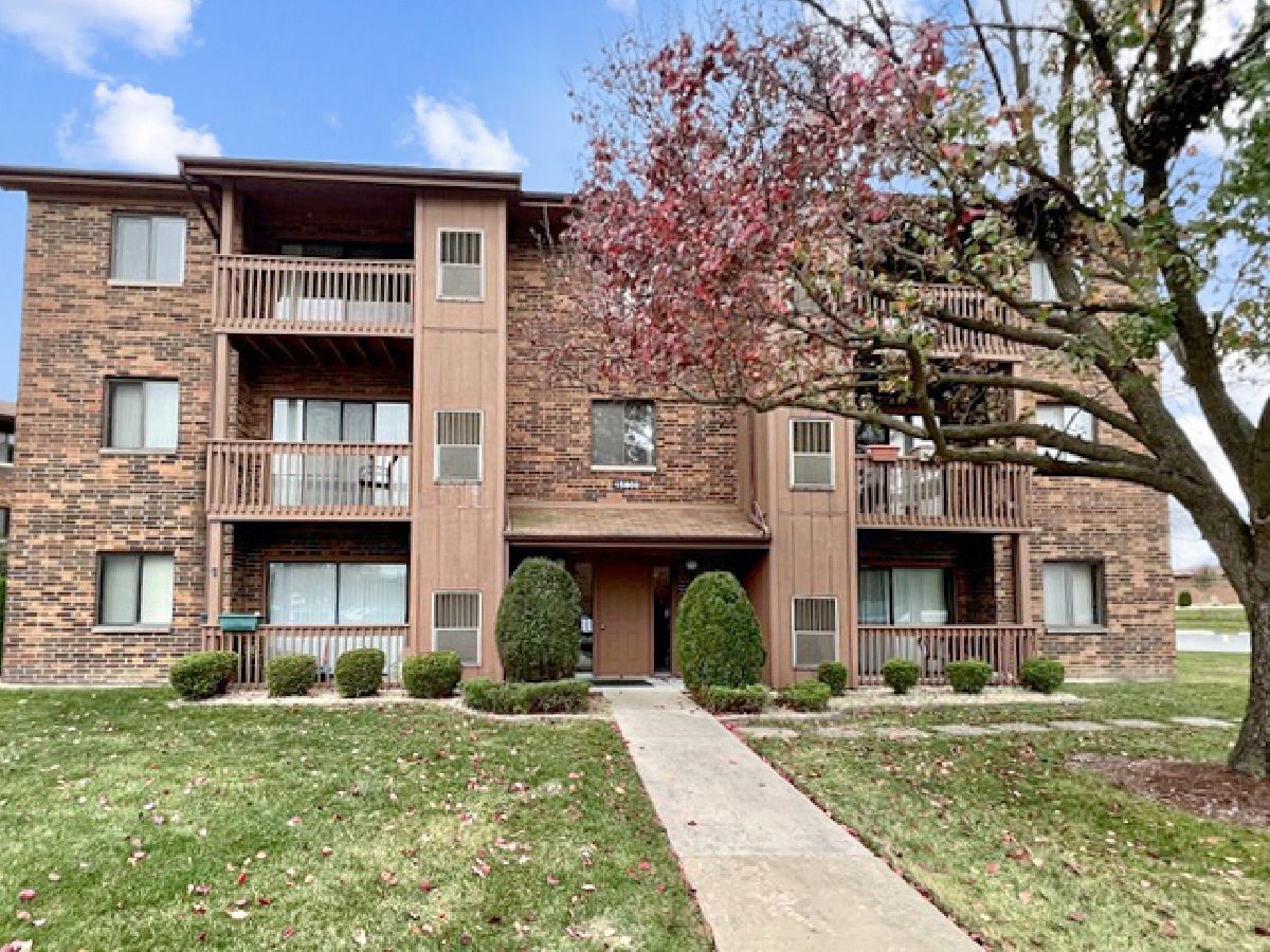  For Rent Oak Forest Illinois, 15800 Peggy