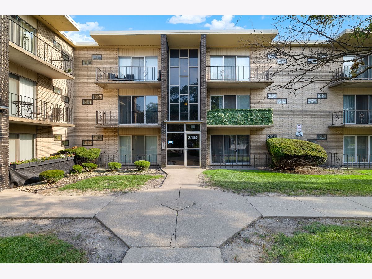 Rented Lansing Illinois, 3145 Bernice