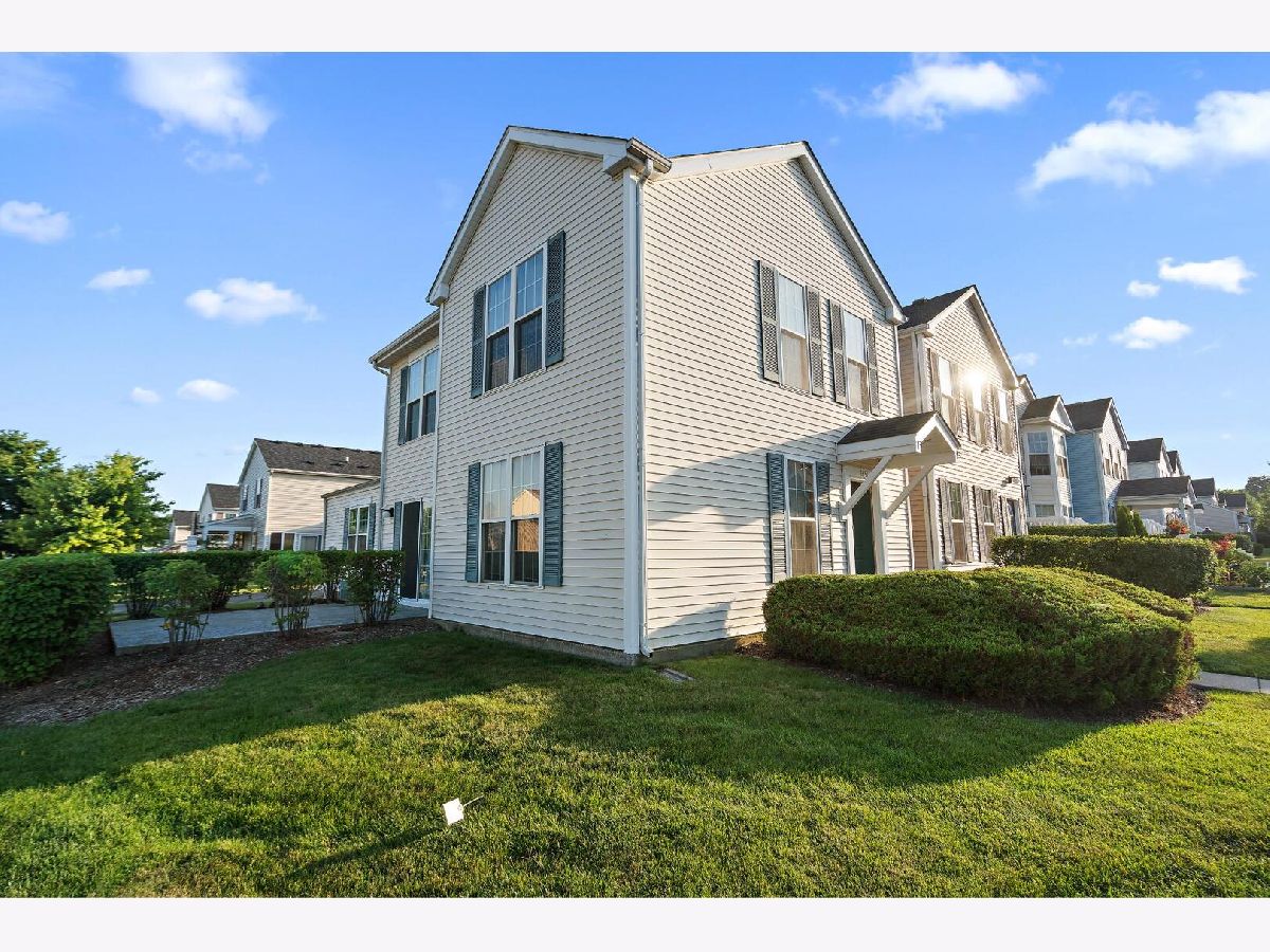 Homes & Townhomes & Condos For Sale Hometown Aurora Illinois, 1651 Linden Park Lane