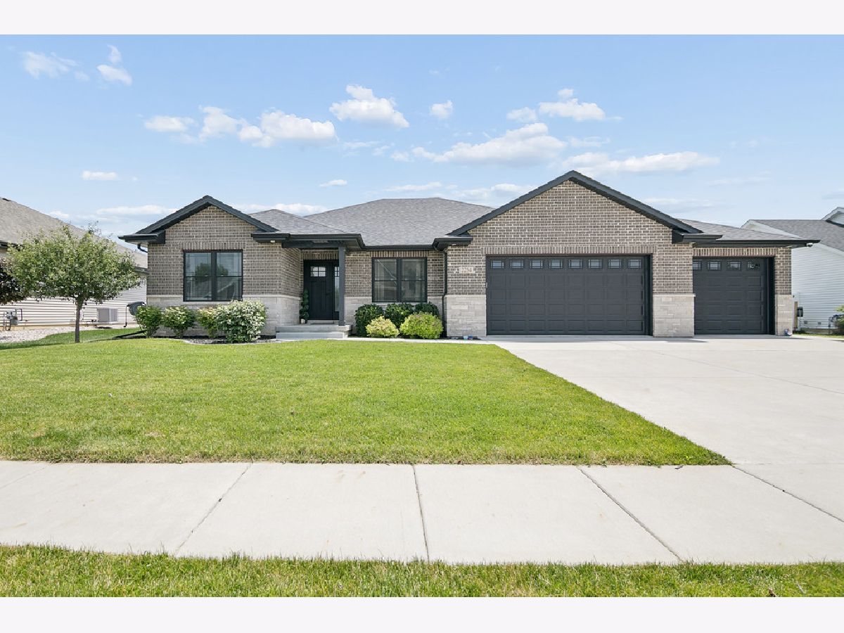  For Sale Bourbonnais Illinois, 2254 Trappers Lane