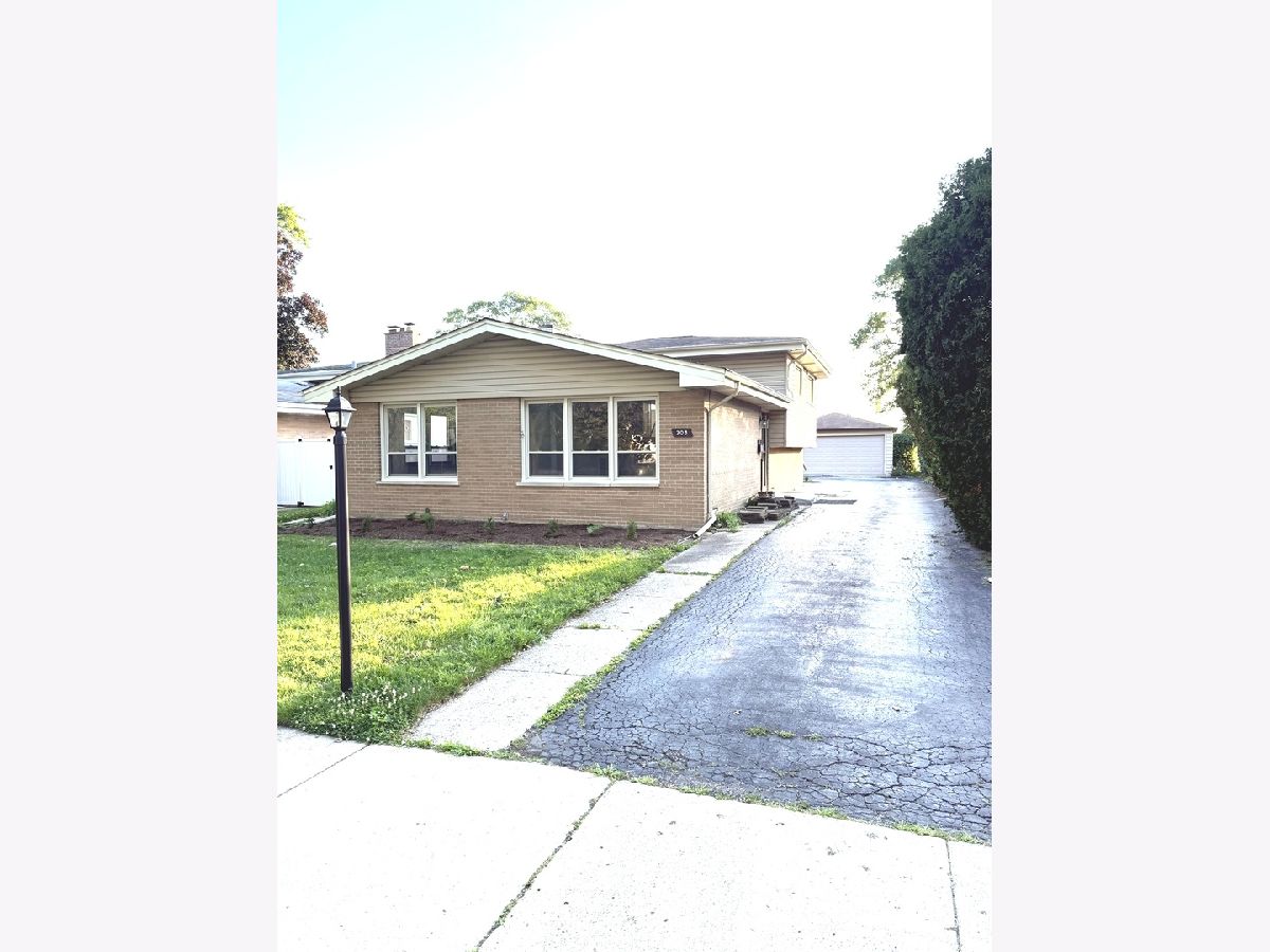 For Sale Wheeling Illinois, 308 Wheeling Avenue