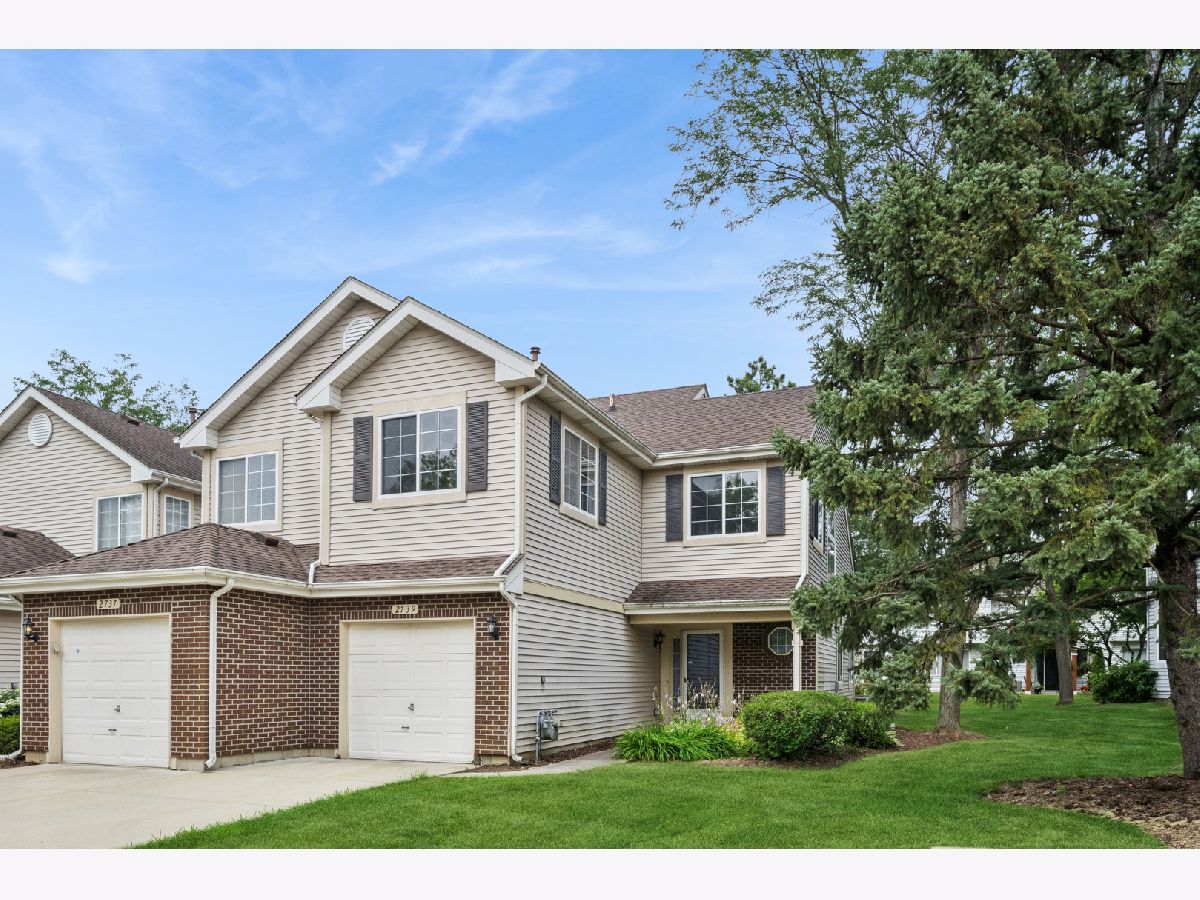 For Sale Schaumburg Illinois, 2739 Odlum Drive
