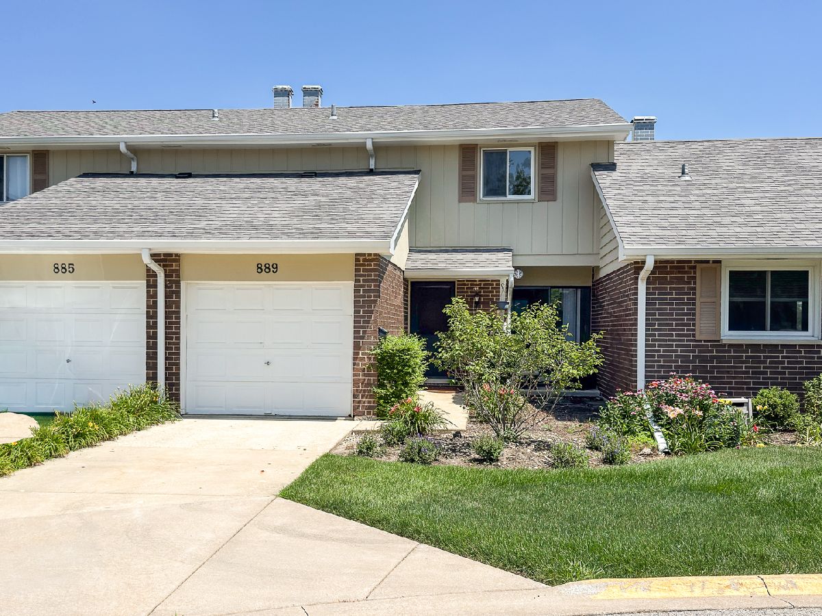  For Rent Wheaton Illinois, 889 Heatherbrook