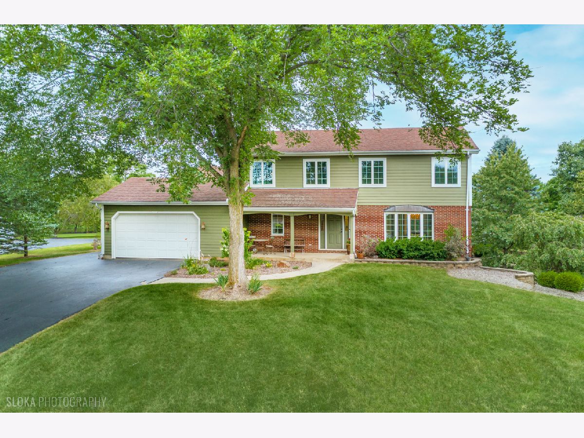  For Sale Woodstock Illinois, 10410 Saddlebred Trail