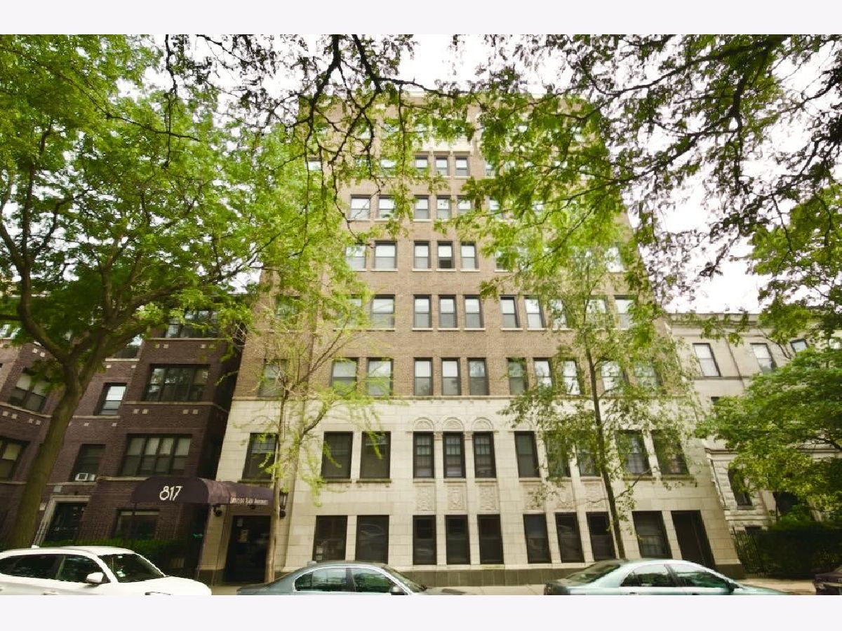  Rented Chicago Illinois, 817 Lakeside