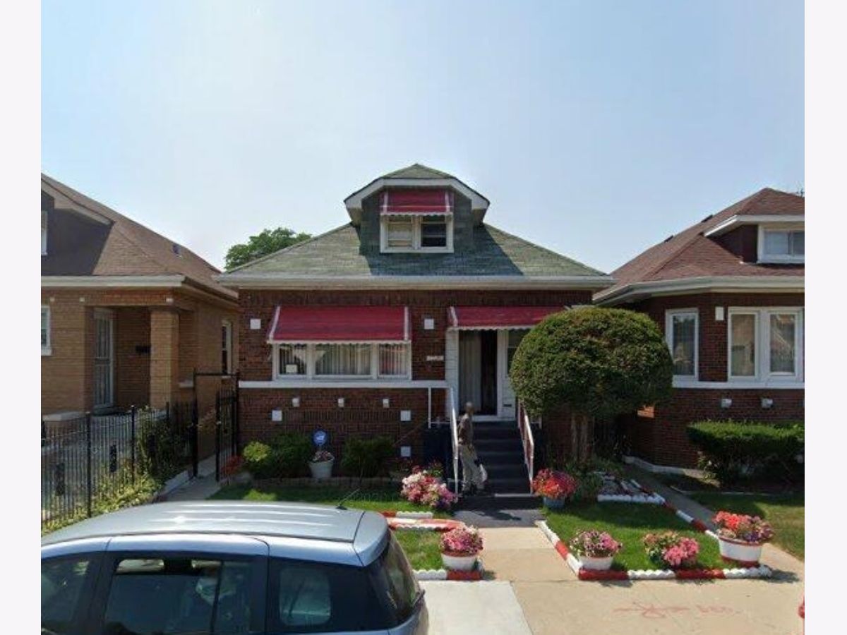  Sold Chicago Illinois, 7728 Damen