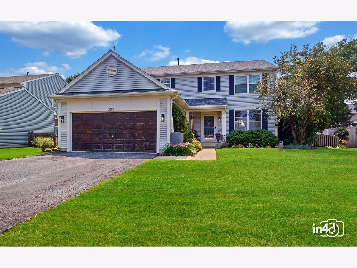 Homes & Townhomes For Sale Foxmoor Montgomery Illinois, 2913 Shetland Lane