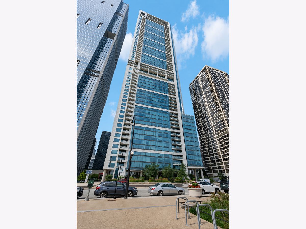  For Sale Chicago Illinois, 340 Randolph Street