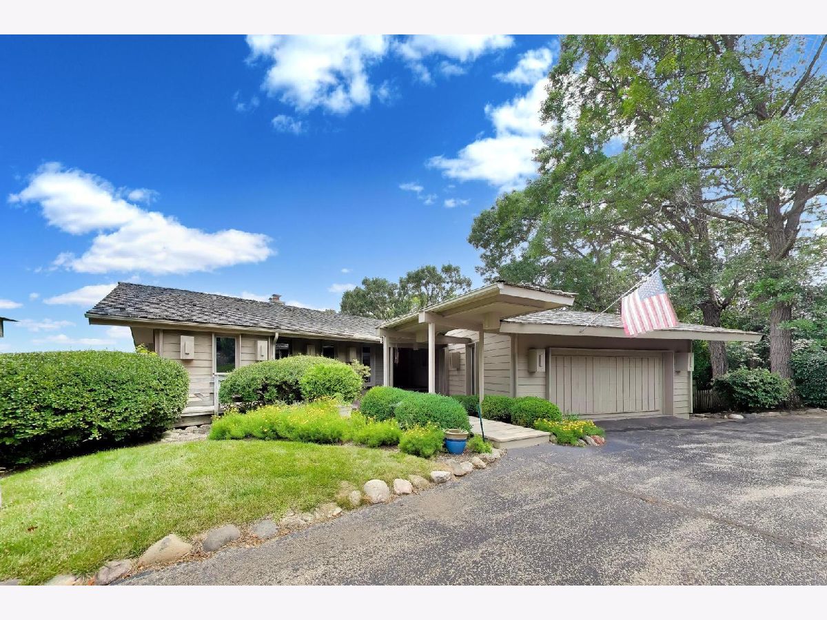  For Sale Lake Barrington Illinois, 24283 Grandview Drive