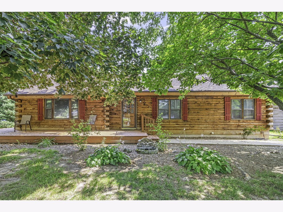  For Sale Lake Holiday Illinois, 871 Lake Holiday Drive
