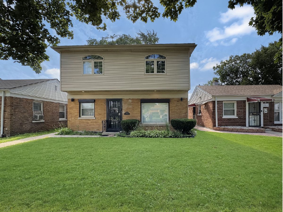  For Sale Chicago Illinois, 10644 Peoria Street