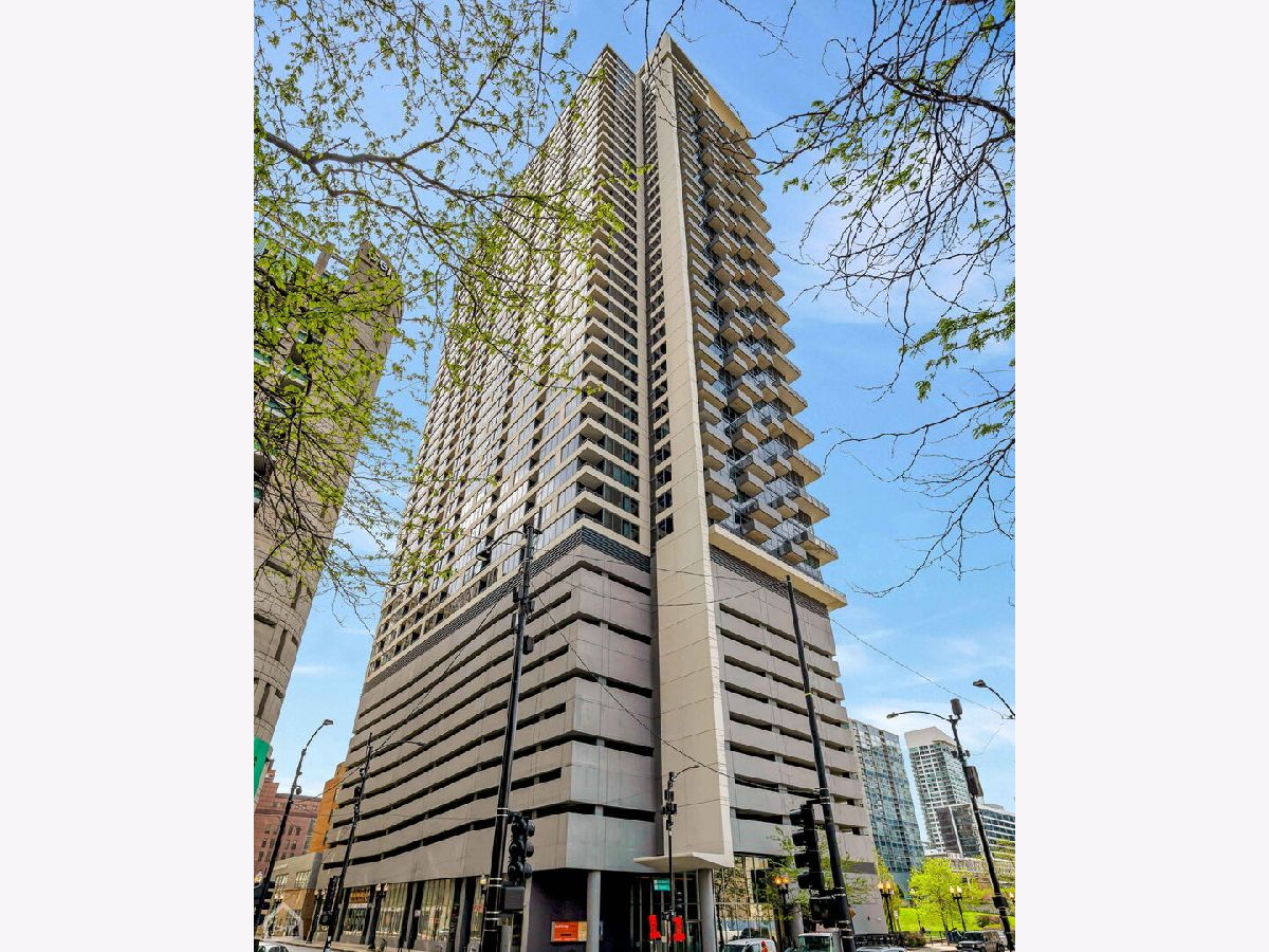  For Rent Chicago Illinois, 235 Van Buren