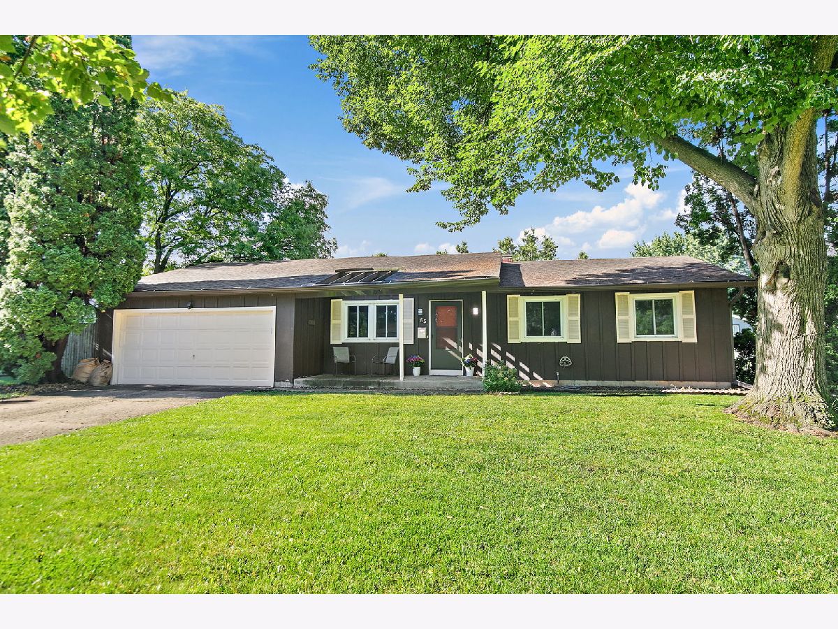  For Sale Crystal Lake Illinois, 85 Sherbon Lane