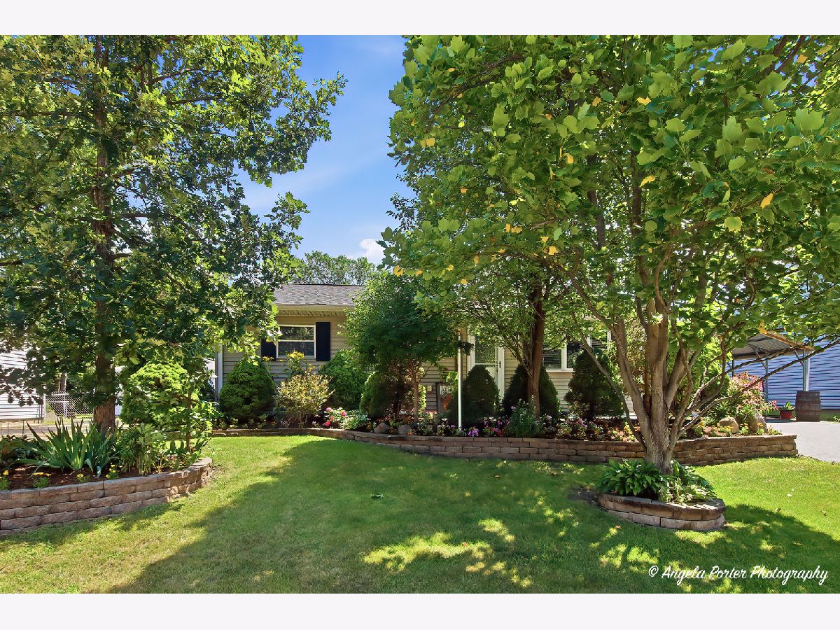  For Sale Wauconda Illinois, 1080 Larkdale