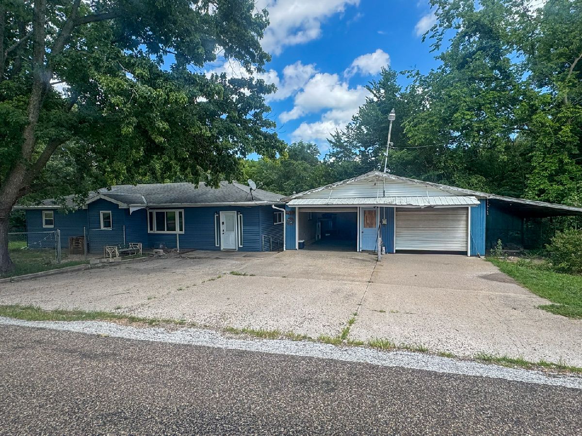  For Sale Quincy Illinois, 800 Shady Acres Lane