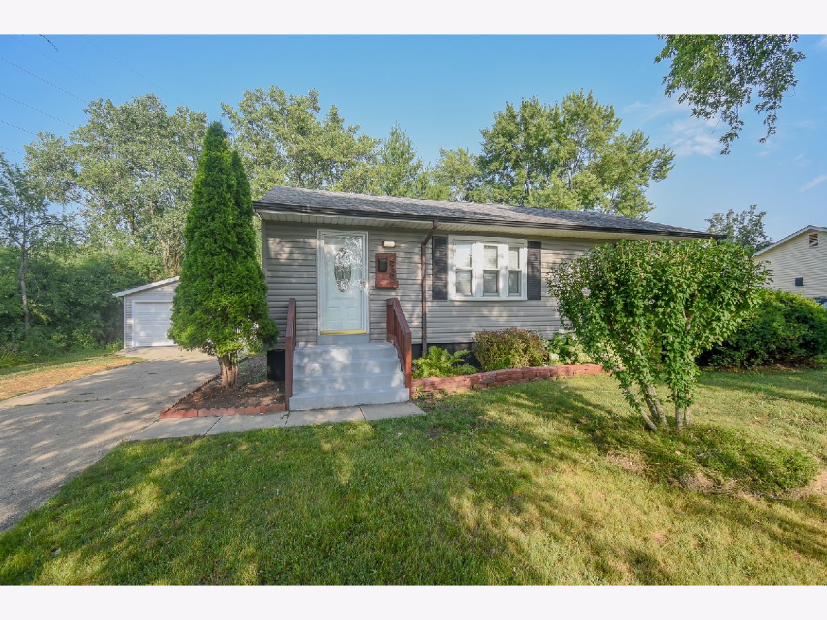  Rented Waukegan Illinois, 2939 Butrick