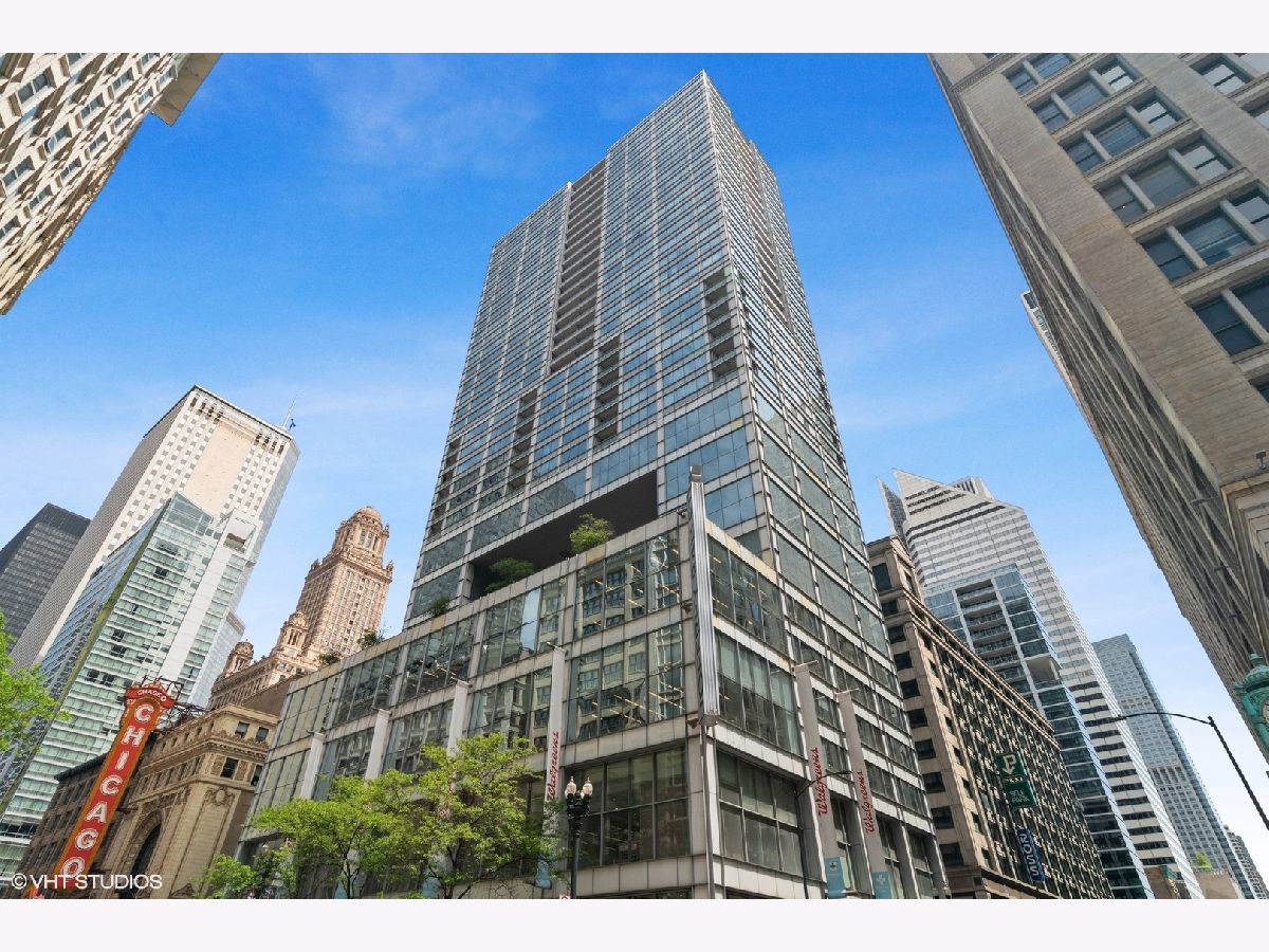 For Sale Chicago Illinois, 8 Randolph Street