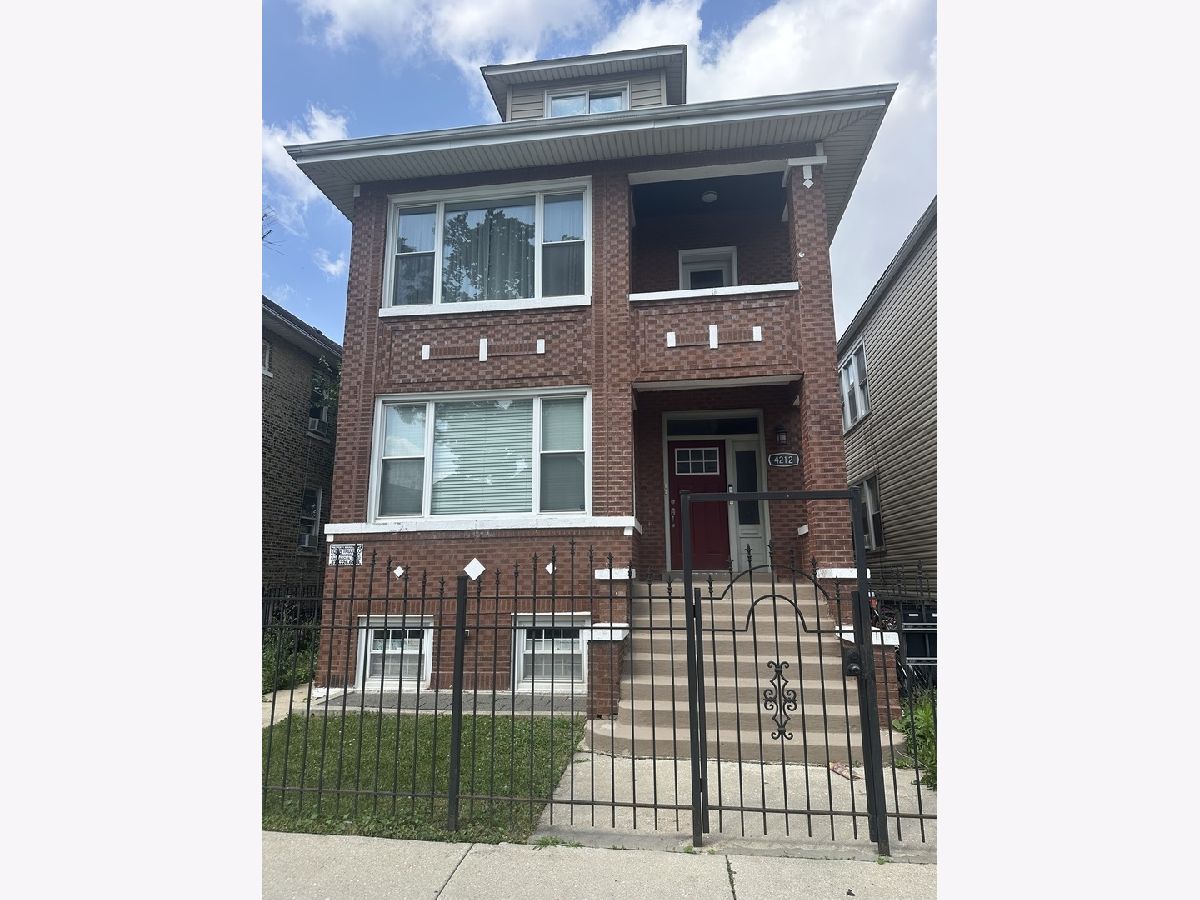  For Rent Chicago Illinois, 4212 Campbell