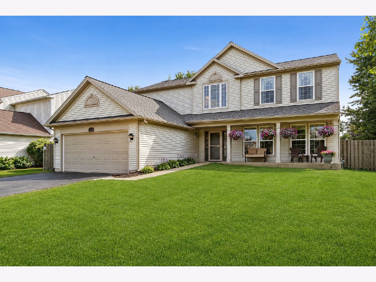  For Sale Bolingbrook Illinois, 223 Clubhouse Street