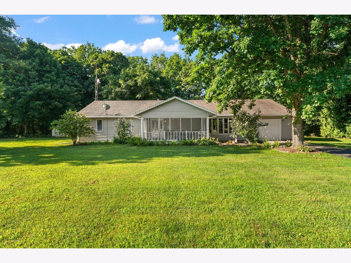  For Sale White Heath Illinois, 1430 Riverbend Lane
