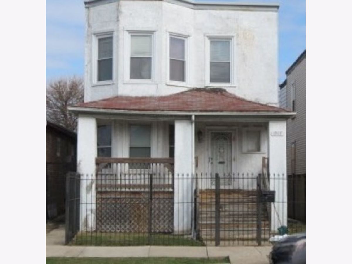  For Sale Chicago Illinois, 1517 Laramie Avenue