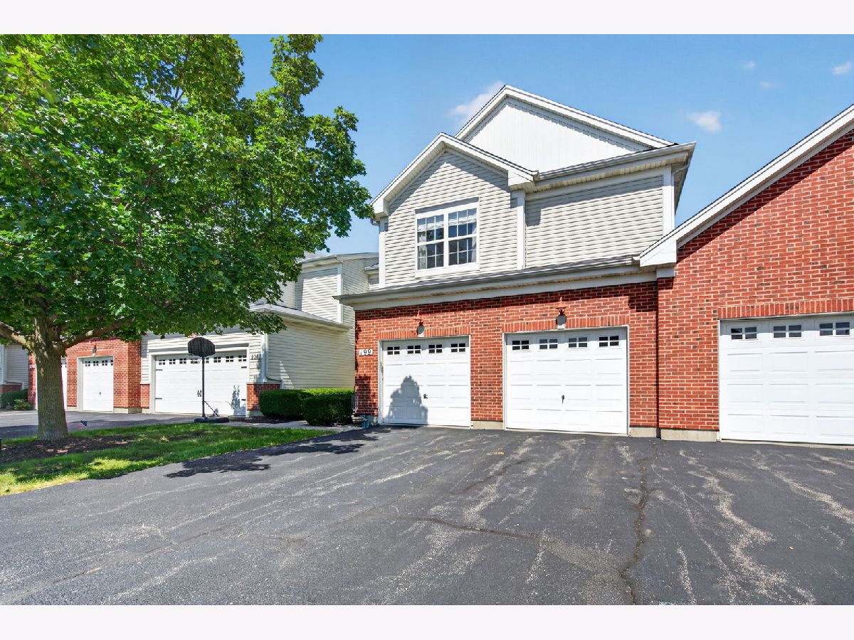 Homes & Townhomes For Sale Ashcroft Place Oswego Illinois, 199 Dorset Avenue