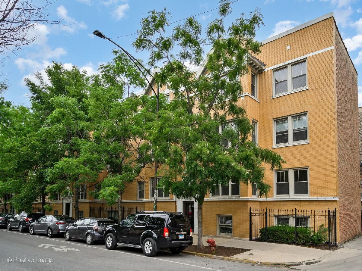  For Sale Chicago Illinois, 2129 Kedzie Boulevard