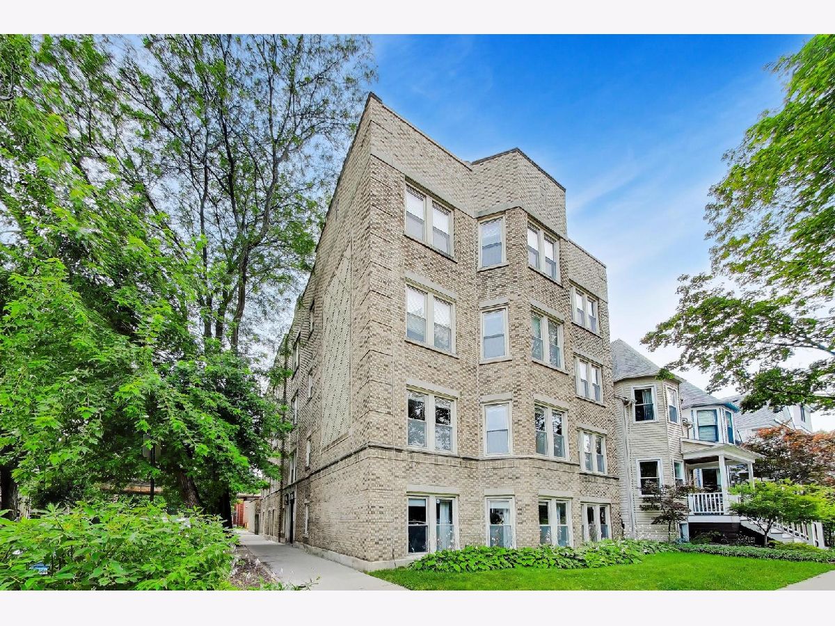  For Sale Chicago Illinois, 4646 Seeley Avenue