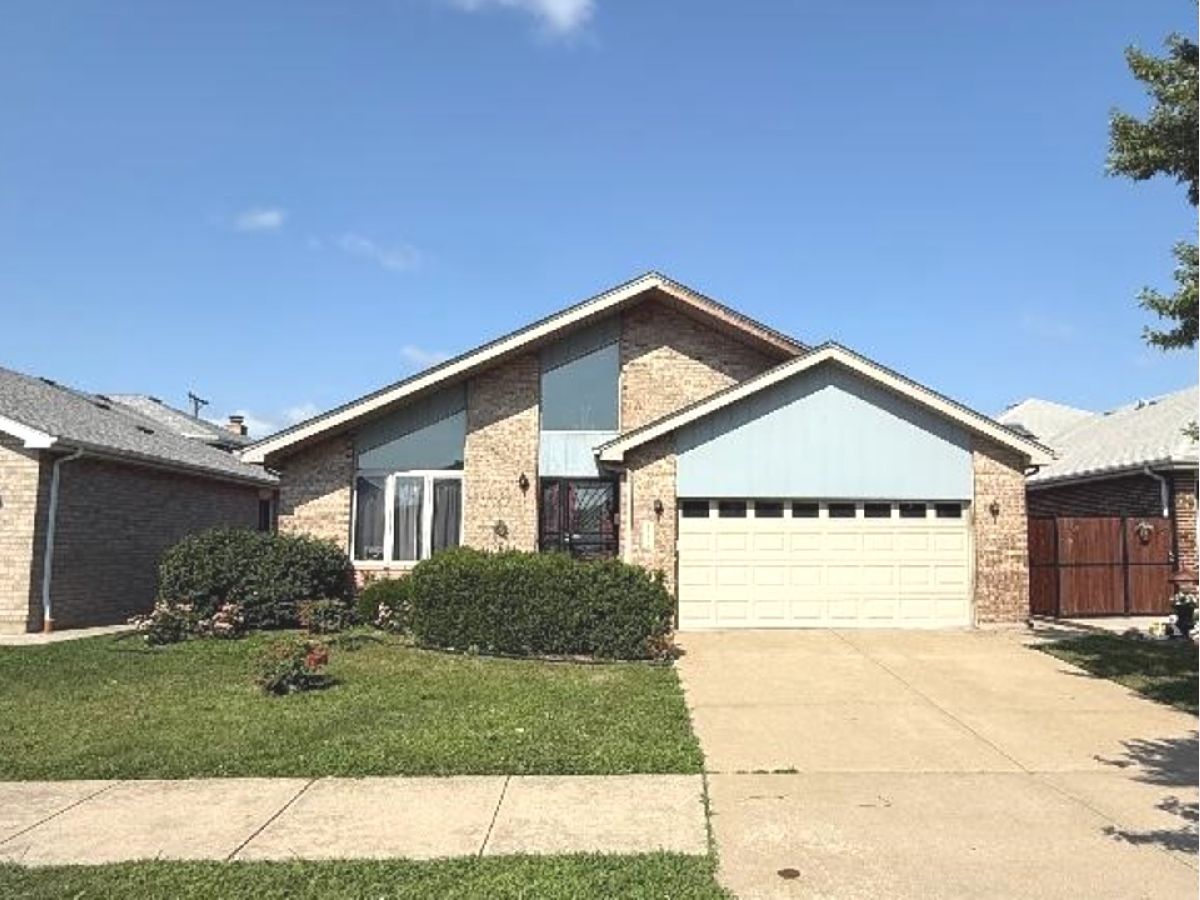  For Sale Chicago Illinois, 11606 Avenue N
