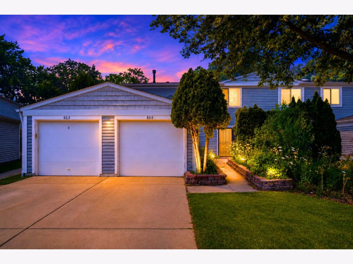  For Sale Wheeling Illinois, 865 Oxford Place