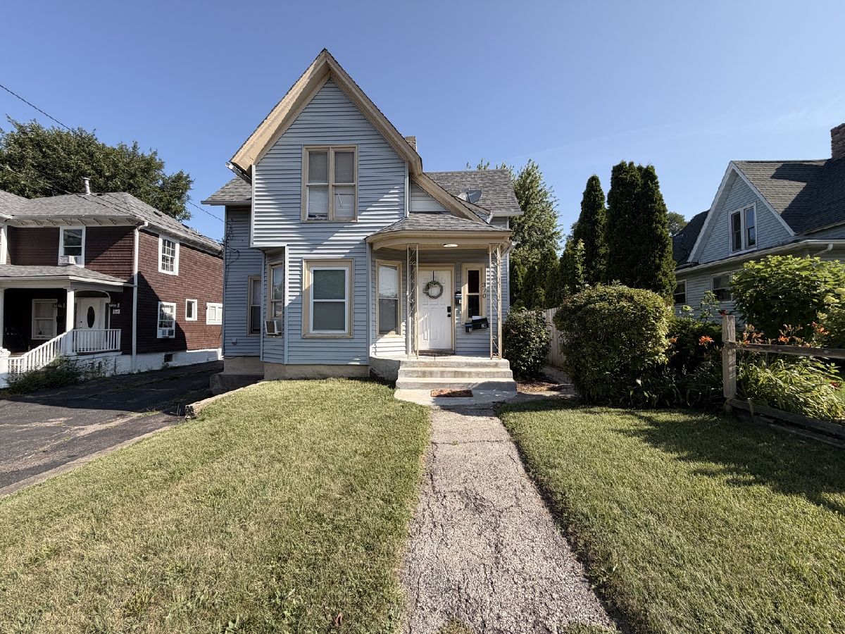  For Rent Elgin Illinois, 370 Bent
