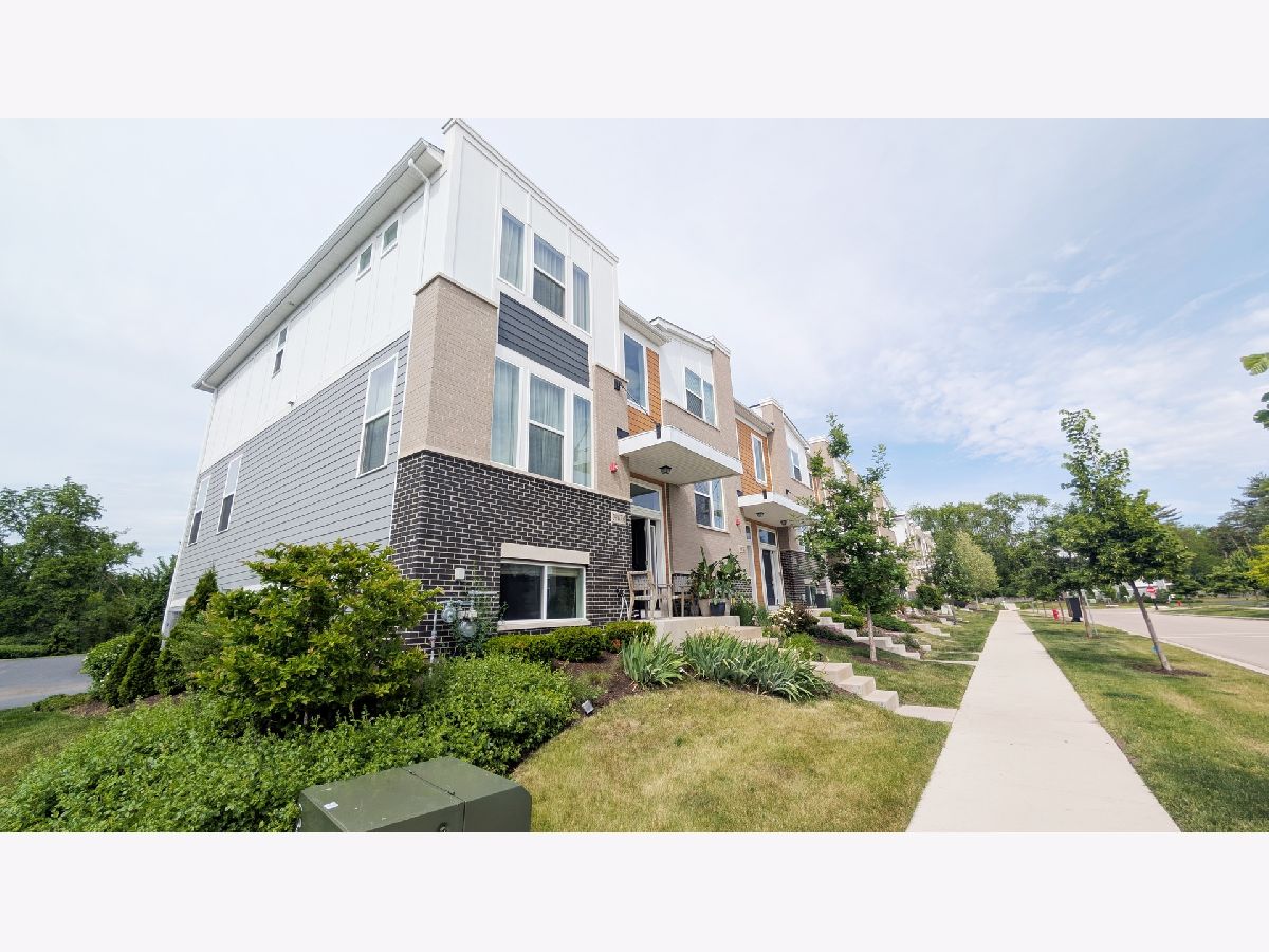  Rented Warrenville Illinois, 29W734 Cambridge Lot #11.01