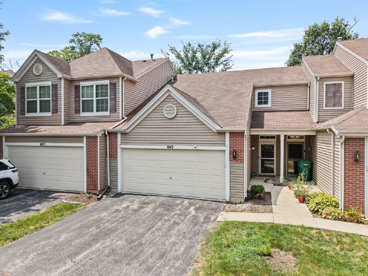  For Sale Joliet Illinois, 1045 Silver Hill Circle