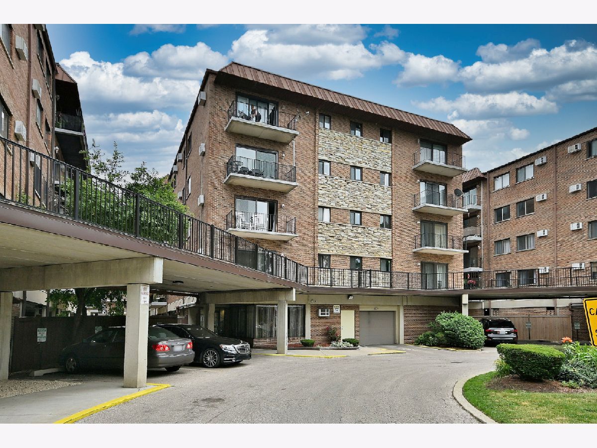  For Sale Chicago Illinois, 2325 Neva Avenue