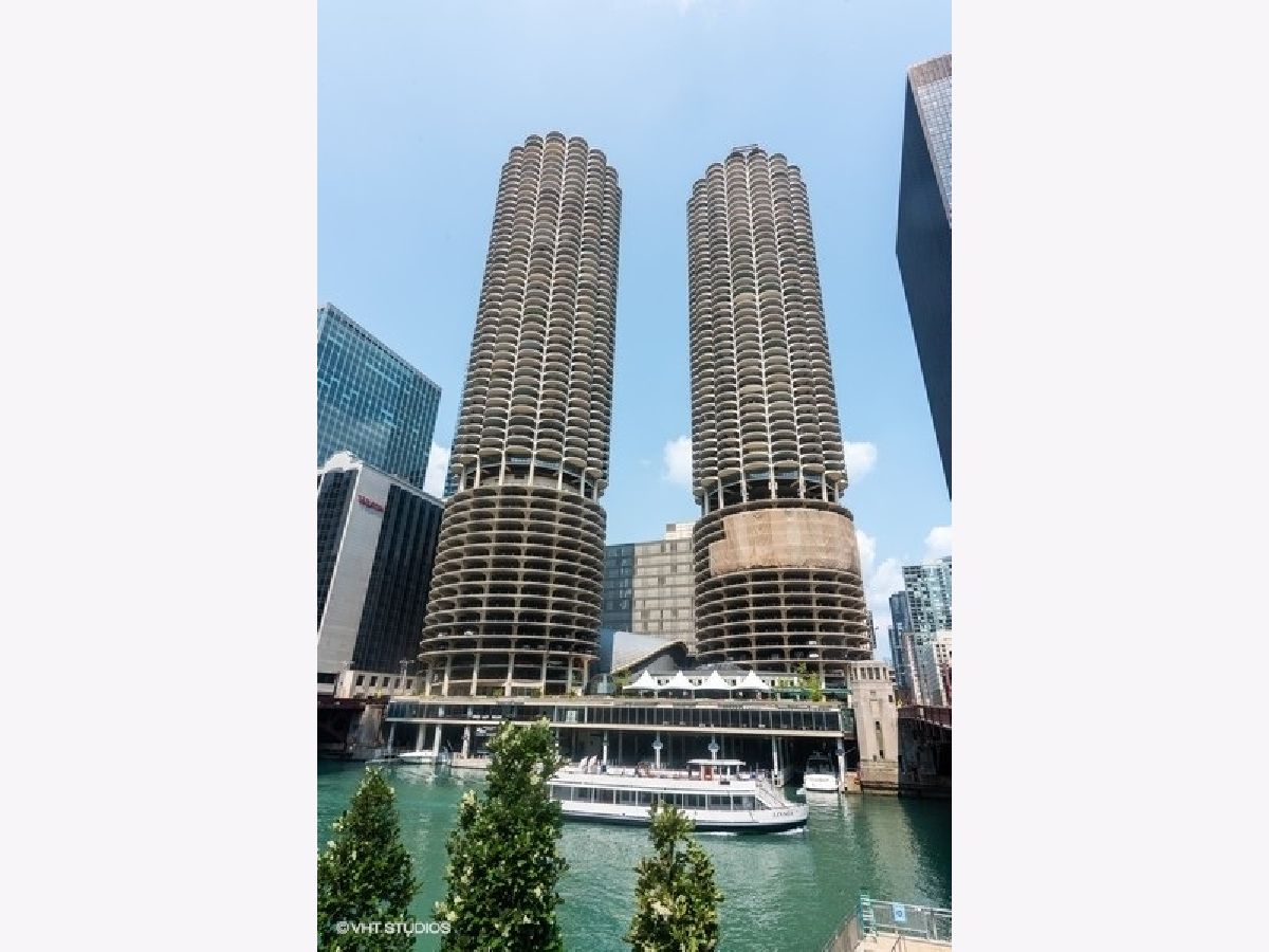  For Rent Chicago Illinois, 300 State