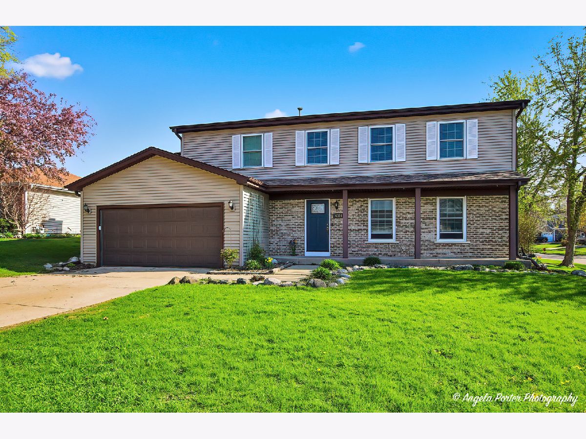  For Sale Mchenry Illinois, 4816 Courtland Trail