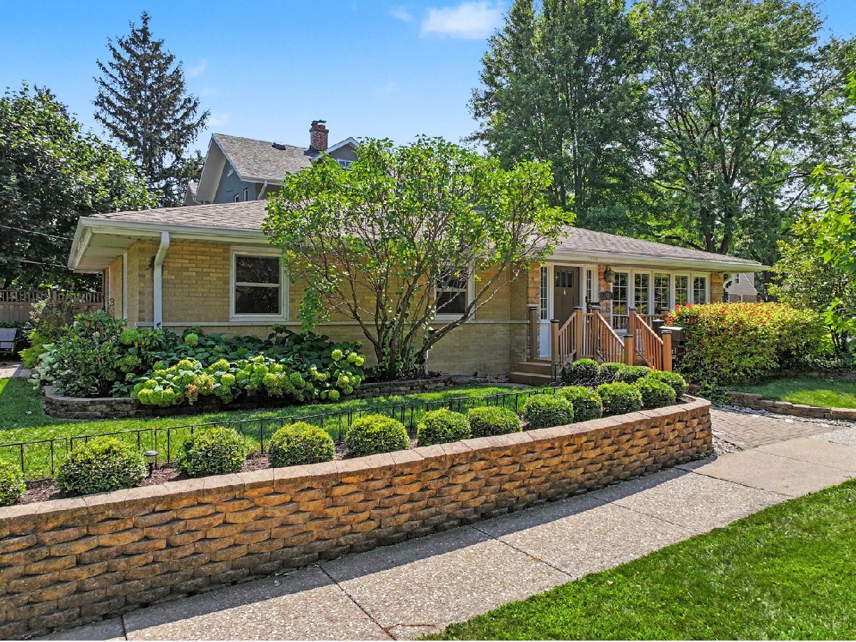  For Sale La Grange Illinois, 801 8th Avenue