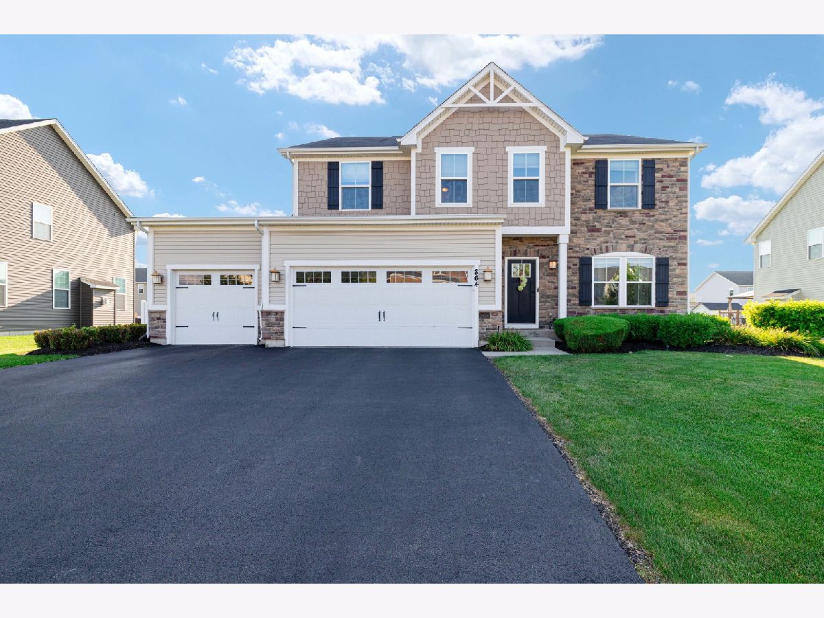  For Sale Gilberts Illinois, 864 Blue Aster Parkway