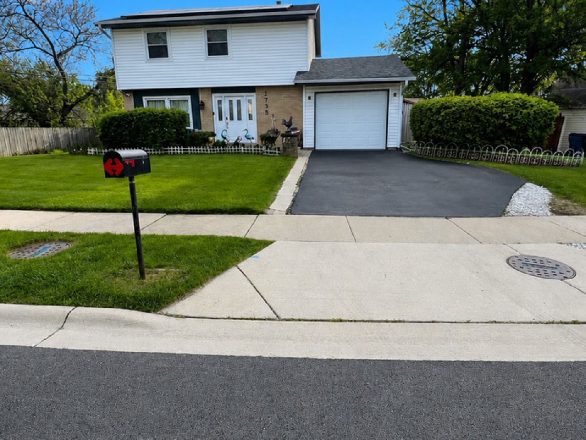  For Sale Glendale Heights Illinois, 1738 Newport Street