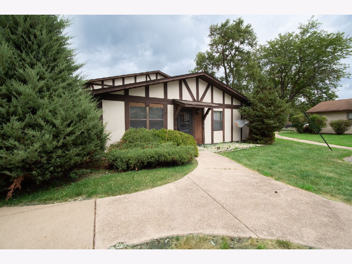  For Sale Country Club Hills Illinois, 4125 191st Place