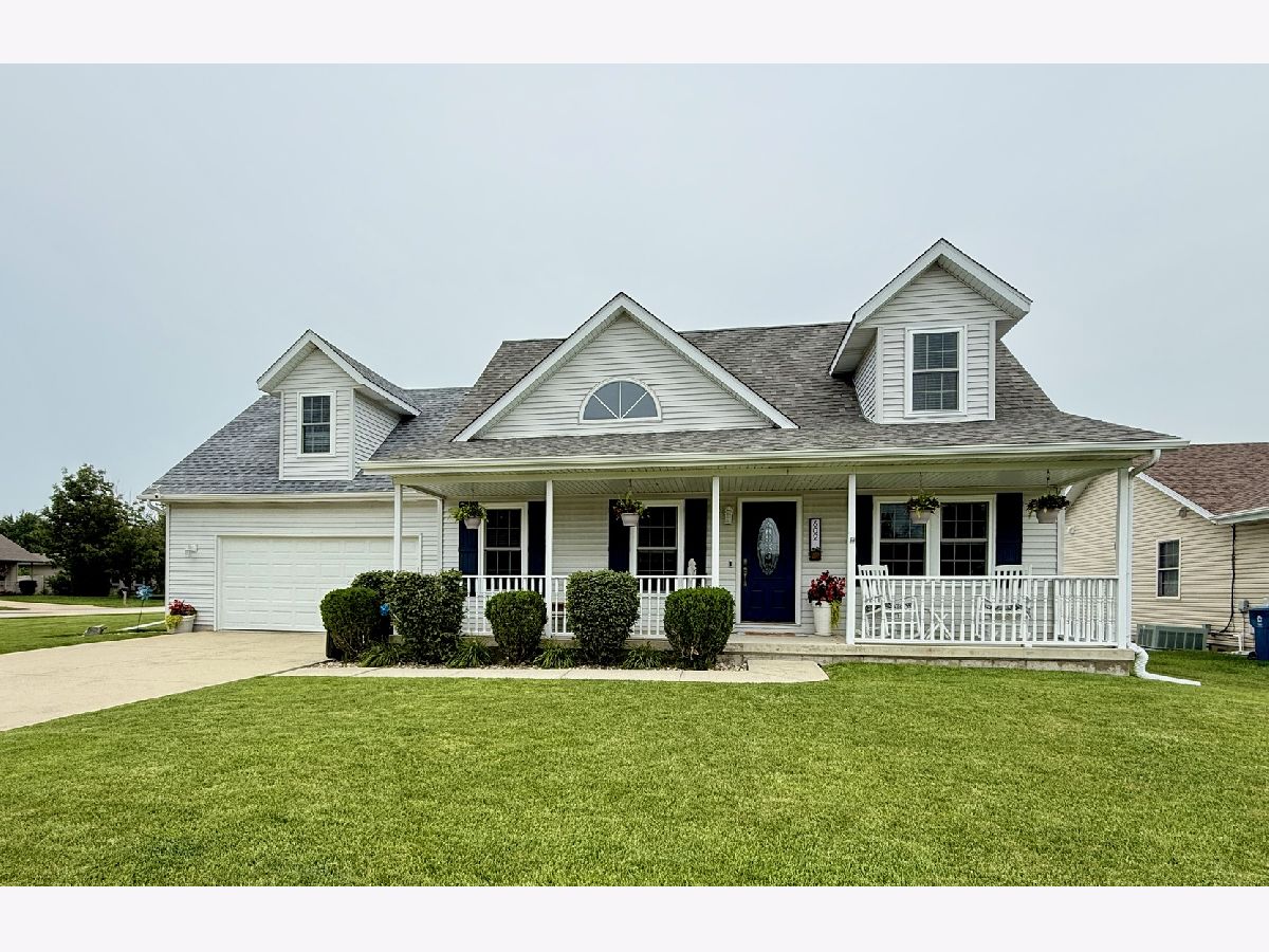  For Sale Bradley Illinois, 602 Suzanne Avenue