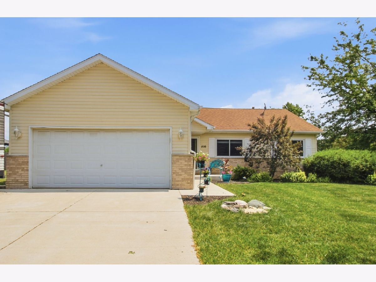  For Sale Joliet Illinois, 806 Edgerton Drive