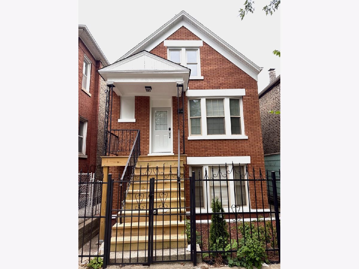  For Rent Chicago Illinois, 2233 Spaulding