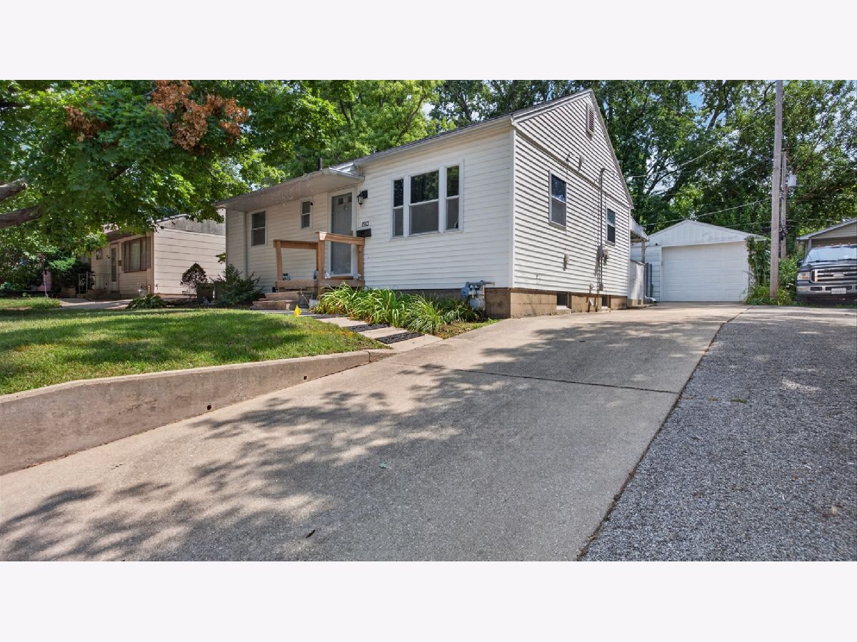 For Sale Bloomington Illinois, 1513 Linden Street