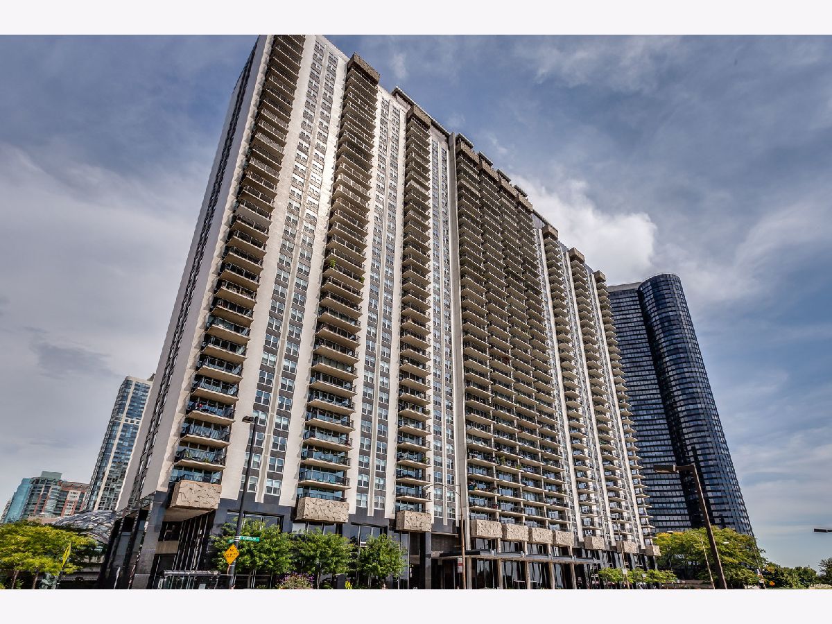  For Sale Chicago Illinois, 400 Randolph Street