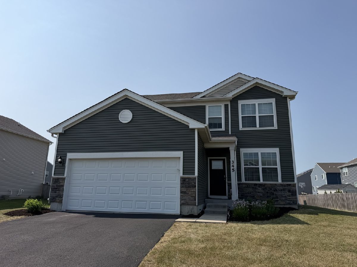 Homes & Townhomes For Rent Ashcroft Place Oswego Illinois, 345 Hemlock